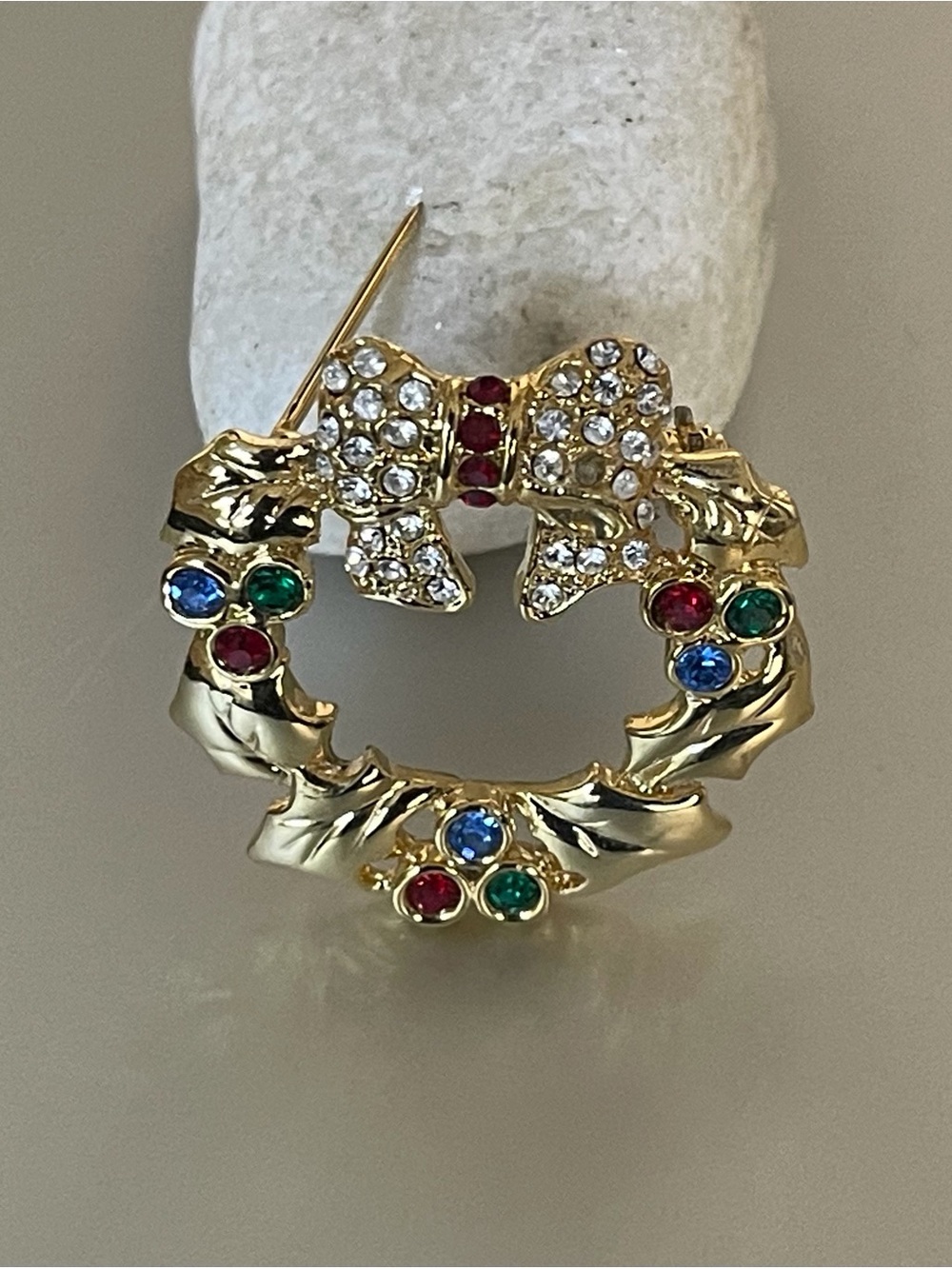 Christmas vintage brooch.